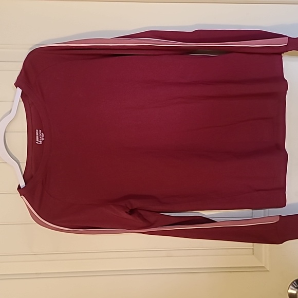 Long-sleeved - Picture 1 of 3